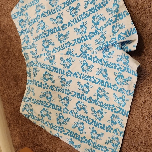 Surf Waves Juniors Board Shorts - Picture 4 of 5